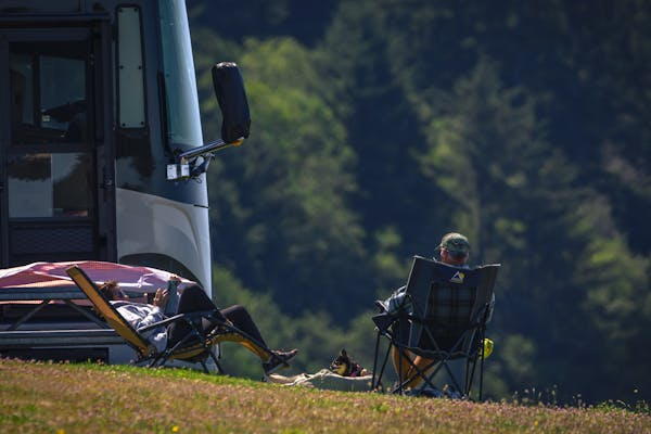 where to go rv camping in spring