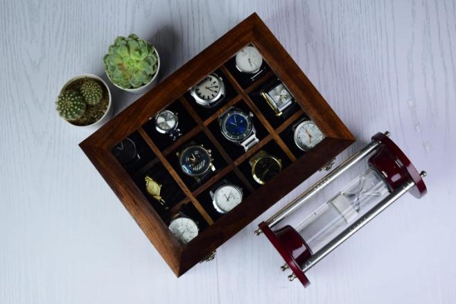 Royal Craft Expertise Wooden Watch Box (Chocolate Brown)
