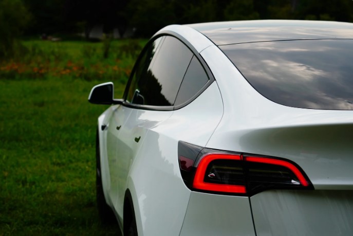   tesla /