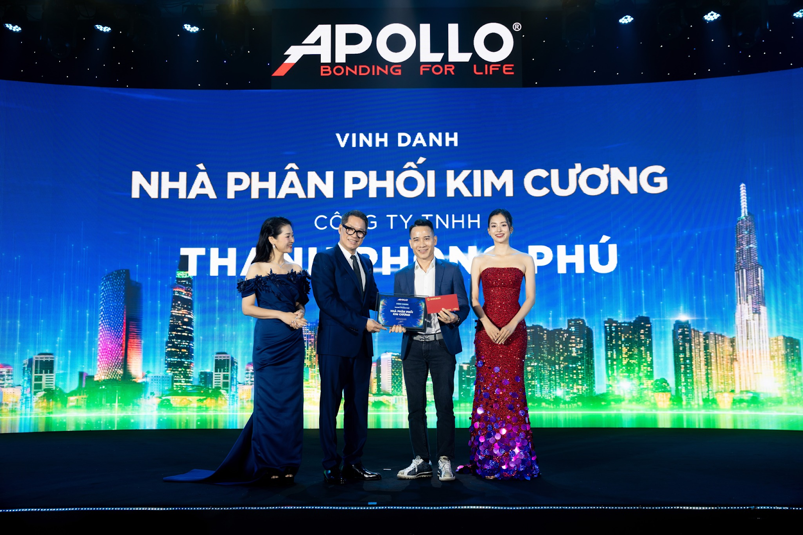 Apollo Silicone vinh danh nhà phân phối tiêu biểu năm 2024