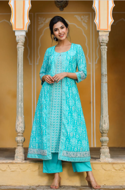 7 Different Types of Pakistani Suits for Ladies 3