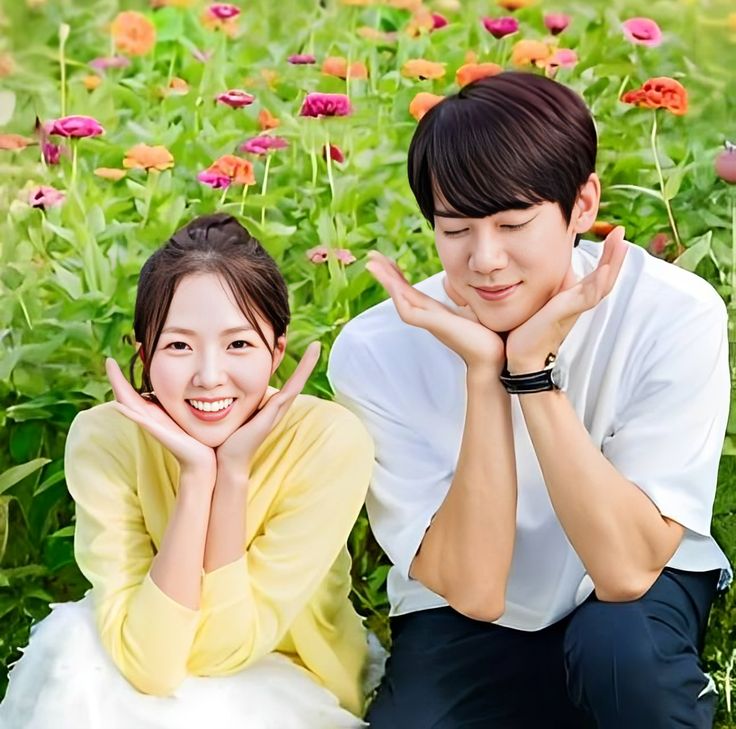 This contain an image of Chae Soo Bin and Yoo Yeon Seok