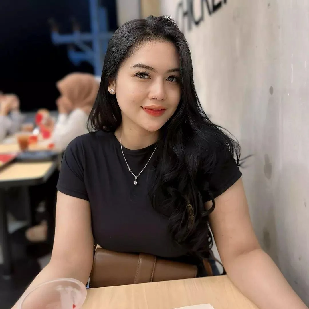 Gadis Cantik yang Membuat Gairahmu Terus Membara, gadis cantik, gairah membara, cewek seksi