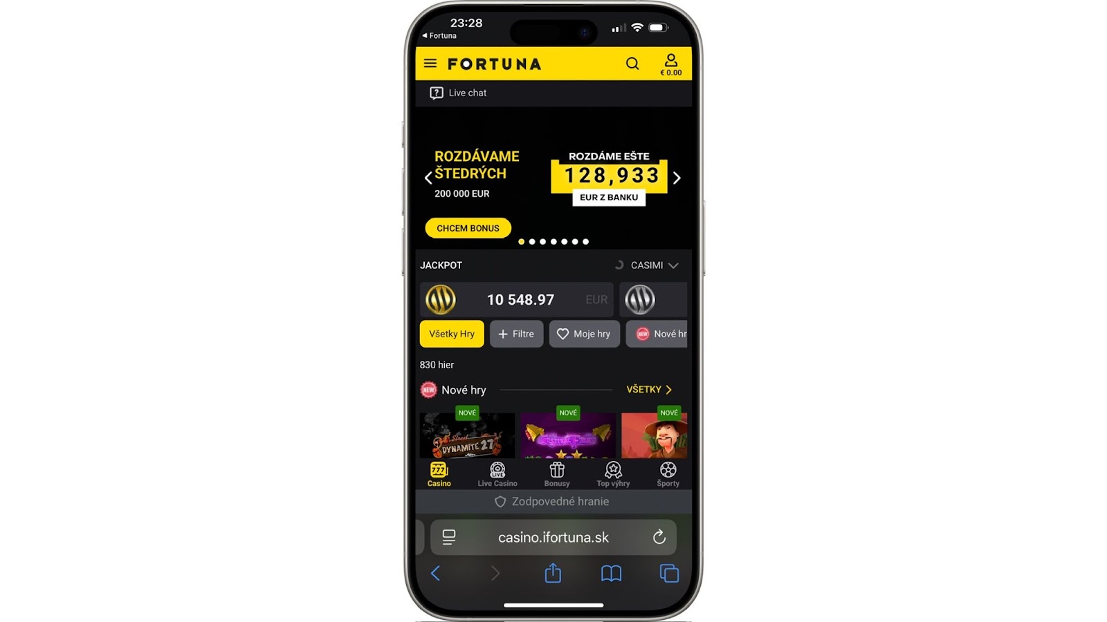 Mobilná verzia online kasína Fortuna – domovská obrazovka s jackpotom, výškou aktuálnej výhry, sekciou výherných hier a promo akciou o 200 000 EUR.