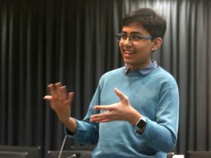 Tanmay Bakshi 5 વર્ષે એવું કર્યું પરાક્રમ કે આજે  કેટલીય કંપનીઓ એમની સલાહ માને છે...