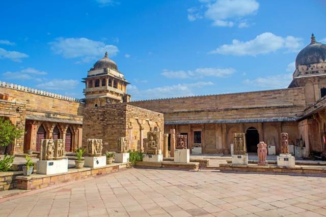 Gujri Mahal & Museum in Gwalior (2025) | Timing & Entry Fee | MP Tourism