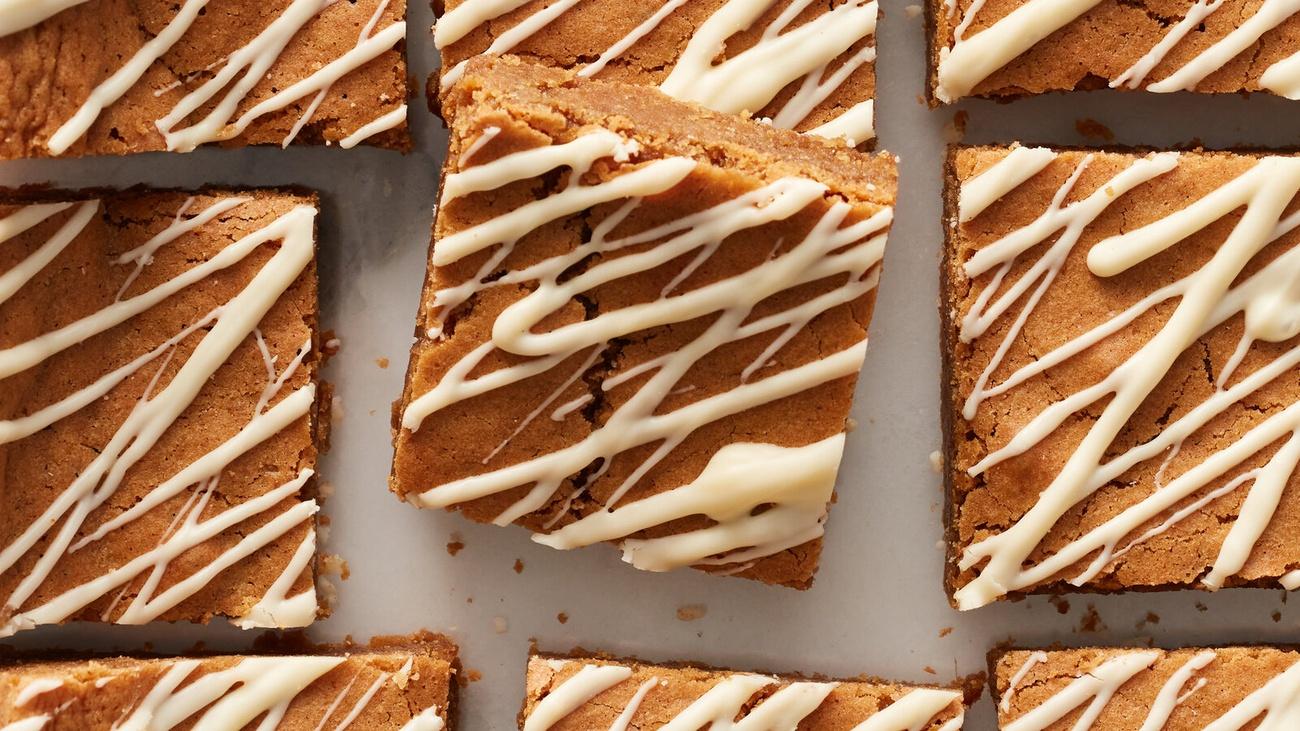 A picture of Almond Butter Gingerbread Blondies