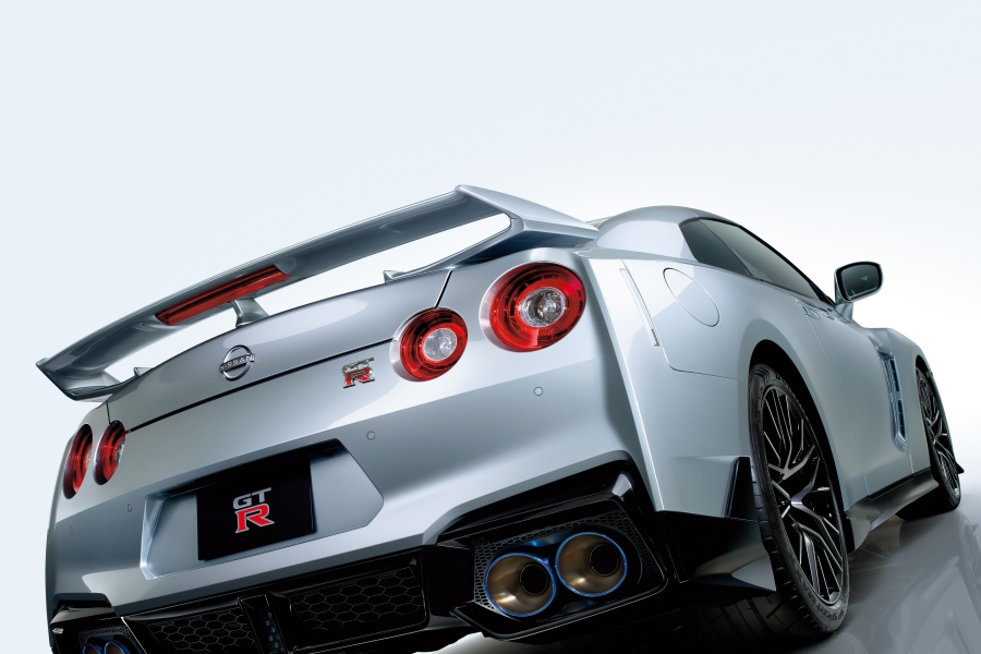 ดีไซน์ภายนอกรถยนต์ : Nissan GT-R Model 2025