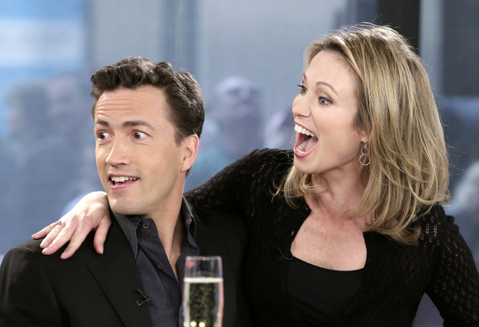 Andrew Shue and Amy Robach are pictured during an appearance on NBC News' Today show on March 19, 2010 | Source: Getty Images