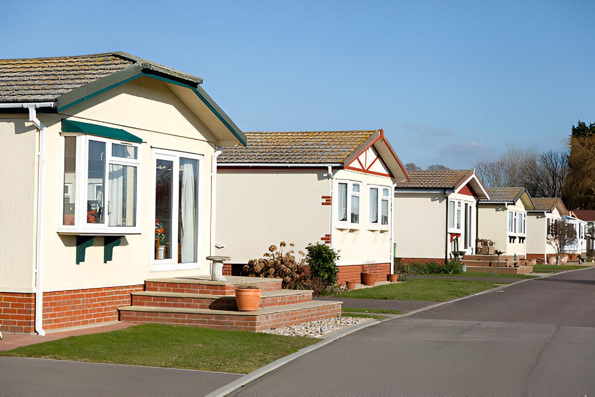 C:\Users\Meenakshi\Pictures\Your Guide to Finding UK Prefab Homes Under £100,000 02.jpg