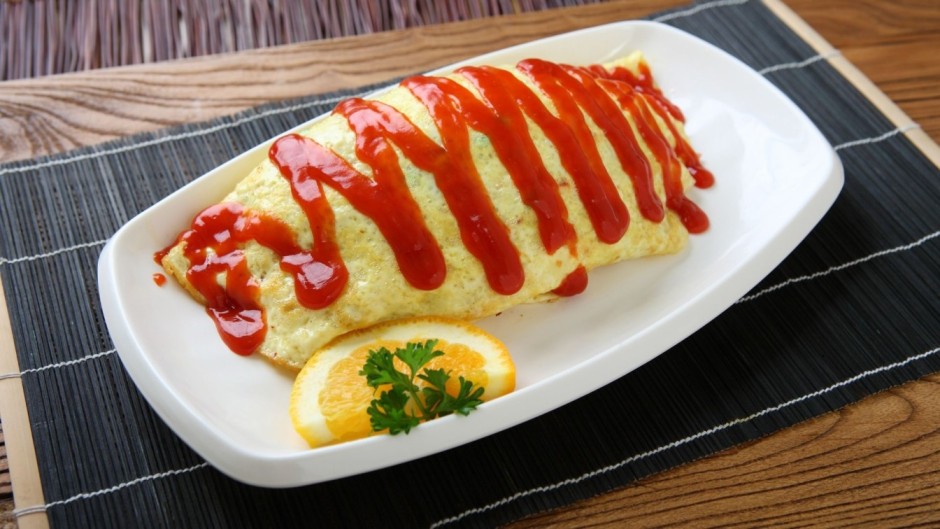 korean-food-Omelet-rice-with-health-factor-best-korean-food-for-the-health-wang-house-korean-cafe