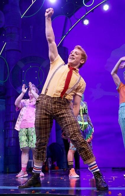 ethan slater as spongebob squarepants on broadway