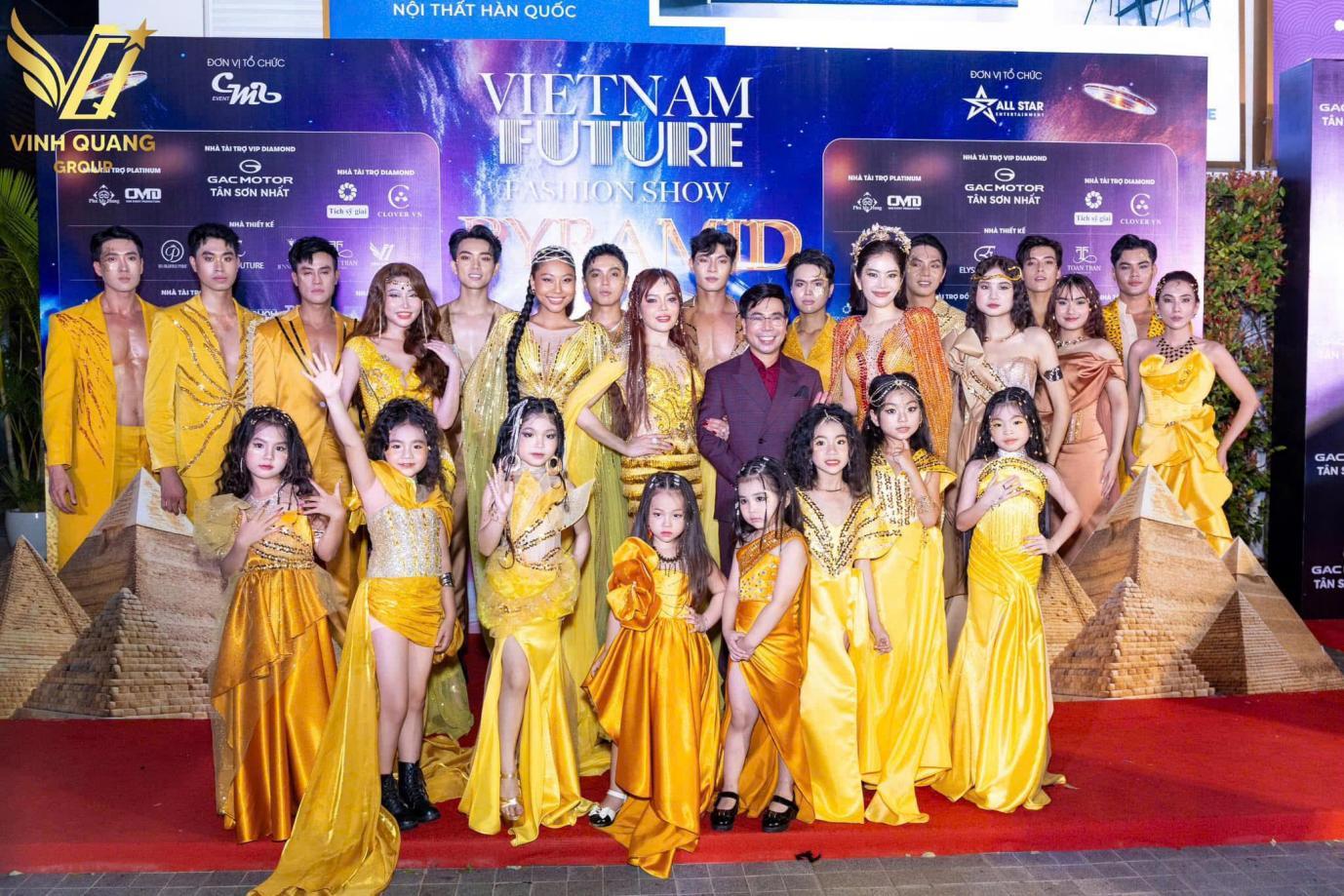 Á Hậu Ánh Quyên, Sales Gallery Phú Mỹ Hưng