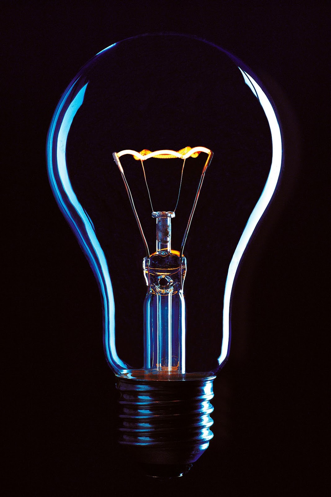 Energy-efficient lightbulb