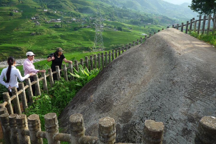 The ancient stone field of Sapa was recognized as a national historical site