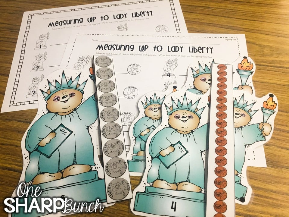 Here’s a great collection of President’s Day activities for kids, including President’s Day crafts, Abraham Lincoln activities, ideas for patriotic math and literacy centers, and FREE George Washington printables!
