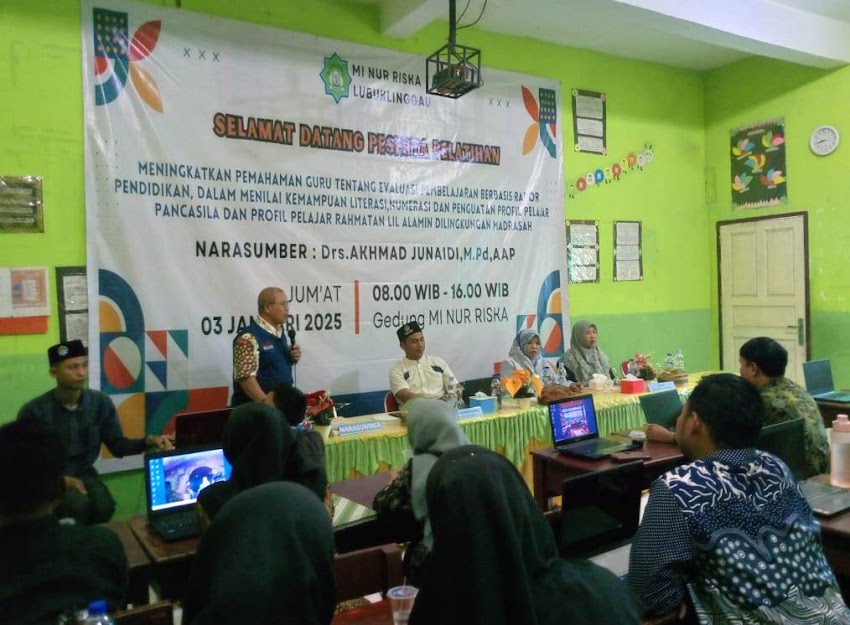 Pelatihan Pengembangan Instrumen Asesmen Berbasis Literasi di MI Nur Riska Lubuk Linggau