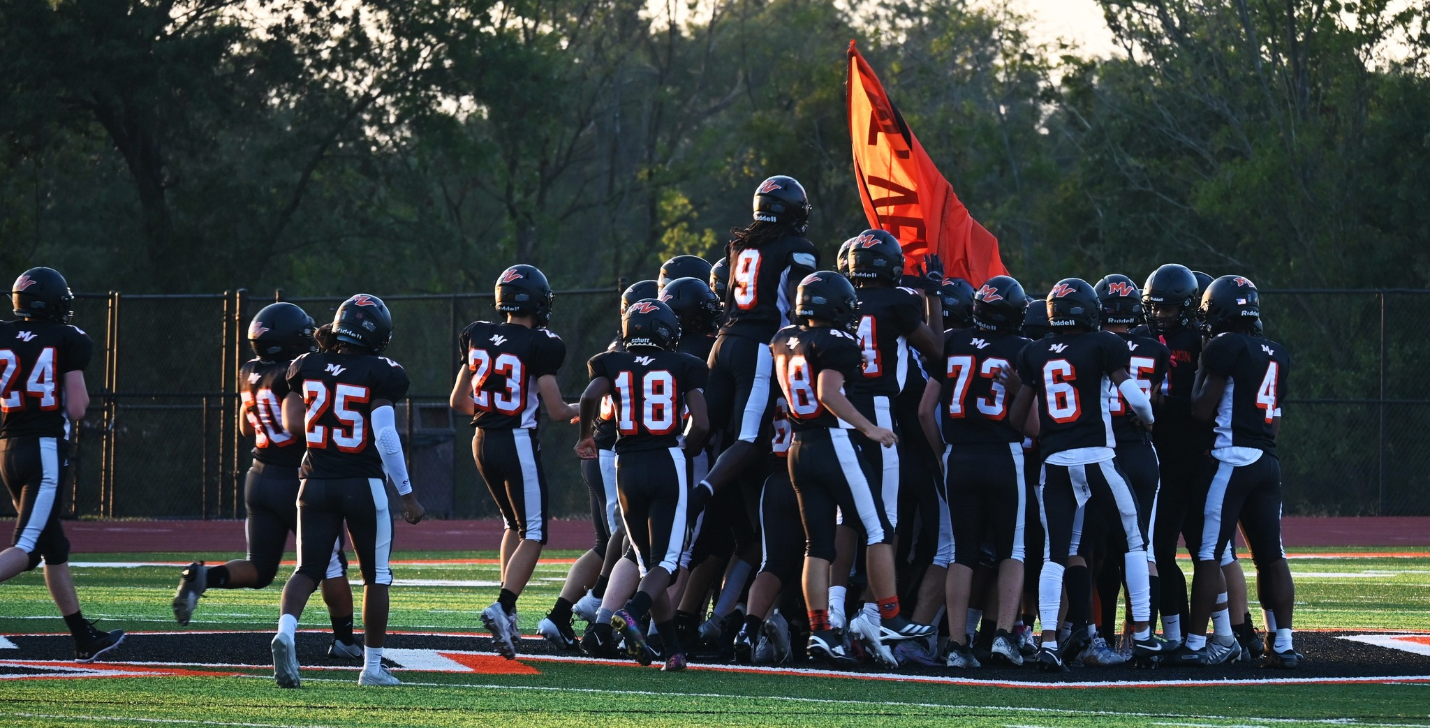 Rams gather before the game