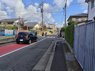 屋外, 道路, シーン, トラック が含まれている画像

AI によって生成されたコンテンツは間違っている可能性があります。