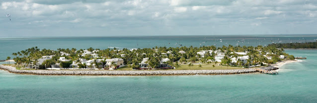 File:Sunset Key Island, Key West, FL, US.jpg - Wikimedia Commons