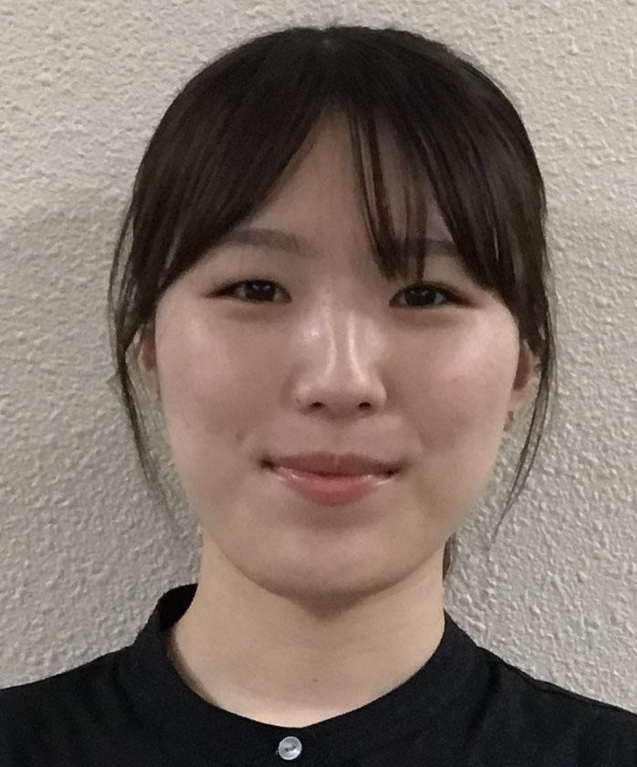 A person smiling at the camera

AI-generated content may be incorrect.